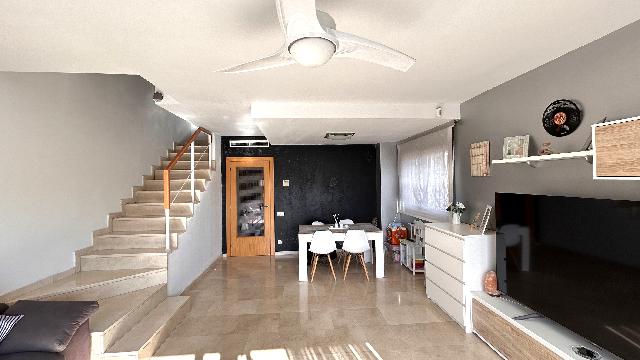 Imagen 5 Inmueble 301791 - Casa en venta en Sant Andreu De La Barca / Junto a la estación de Ferrocarriles Catalanes