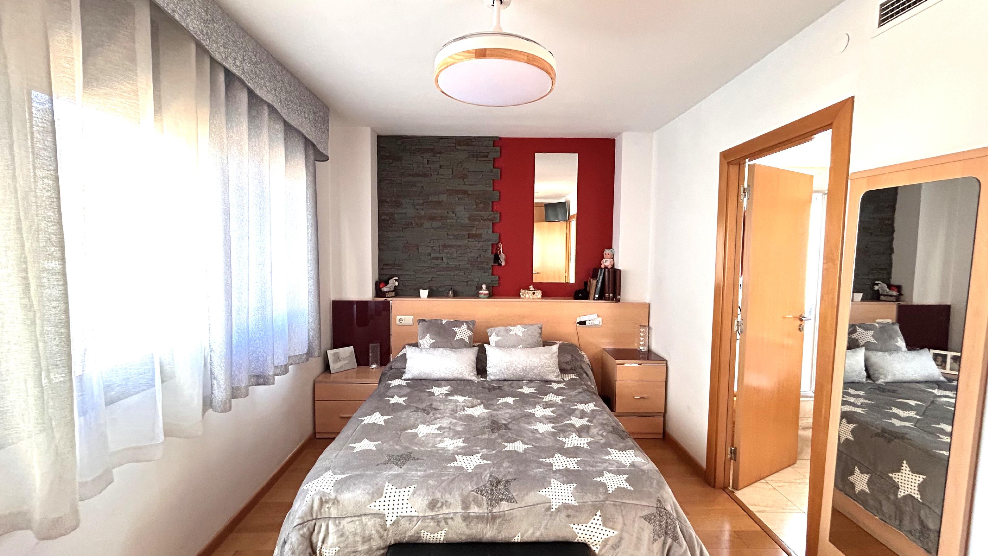 Imagen 20 Casa en venta en Sant Andreu De La Barca / Junto a la estación de Ferrocarriles Catalanes