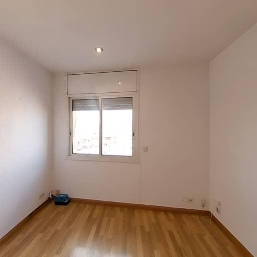 Imagen 2 Piso en venta en Barcelona / Av Meridiana - València 