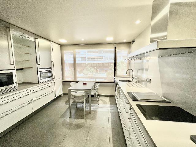 Imagen 1 Inmueble 298655 - Piso en venta en Barcelona / Avinguda de Roma - Carrer Tarragona 