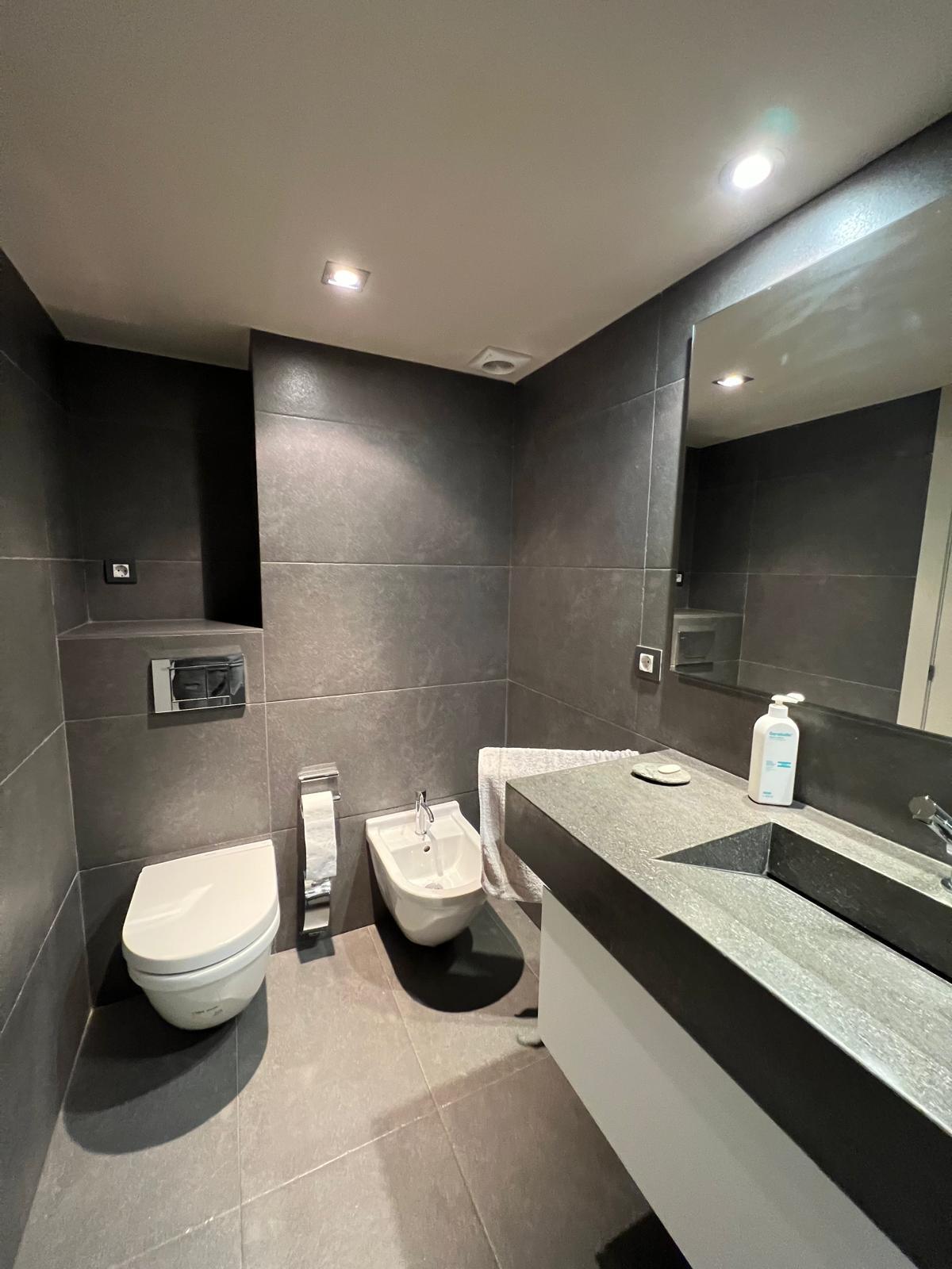 Imagen 12 Piso en venta en Barcelona / Avinguda de Roma - Carrer Tarragona 