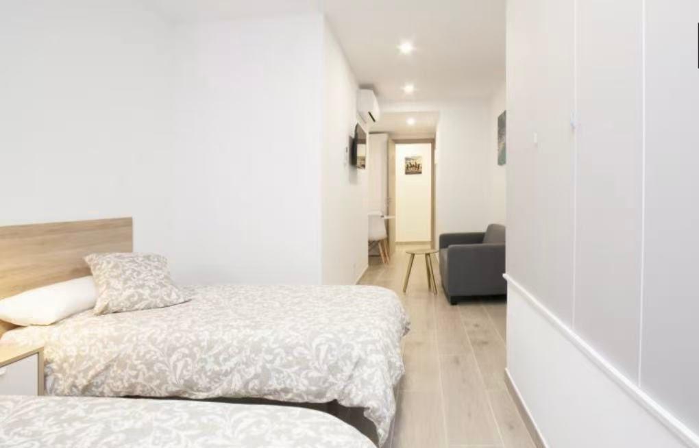 Imagen 11 Dúplex en venta en Hospitalet De Llobregat L´ / Junto Instituto Margarida Xirgu y carrer...