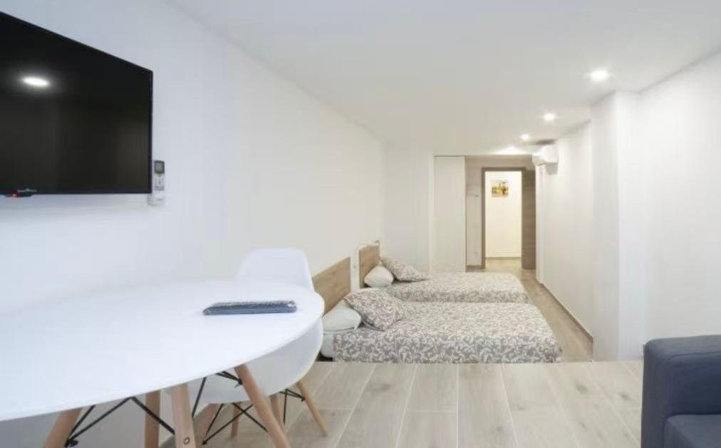 Imagen 8 Dúplex en venta en Hospitalet De Llobregat L´ / Junto Instituto Margarida Xirgu y carrer...