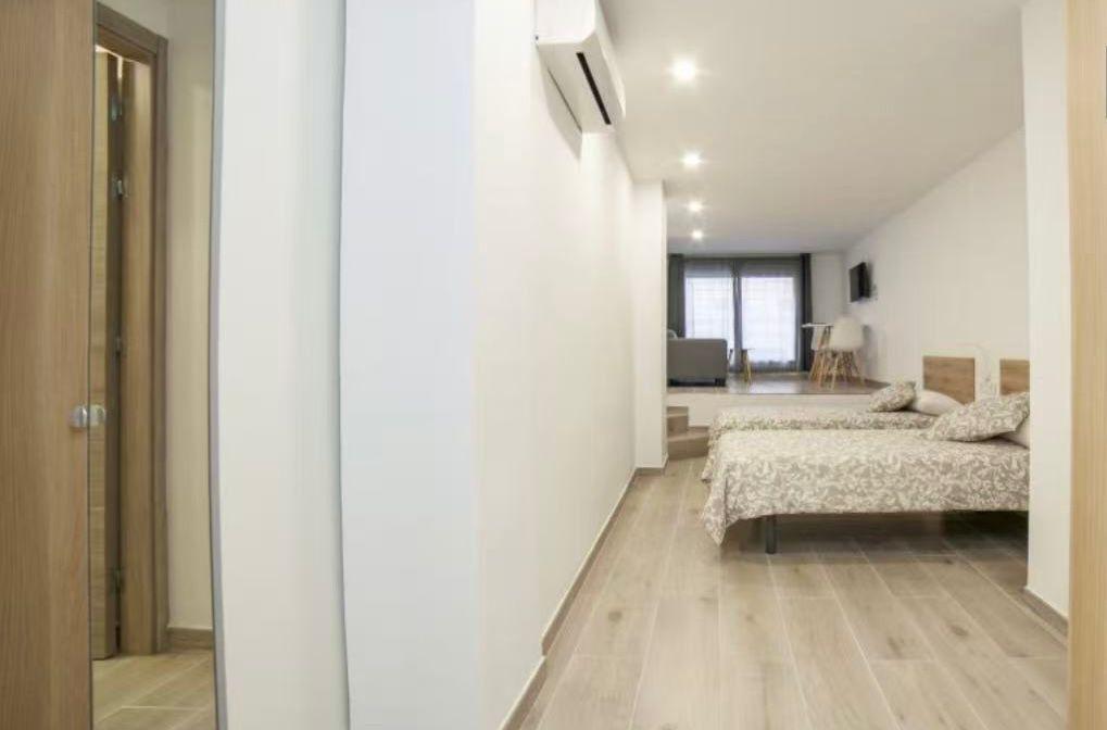 Imagen 13 Dúplex en venta en Hospitalet De Llobregat L´ / Junto Instituto Margarida Xirgu y carrer...