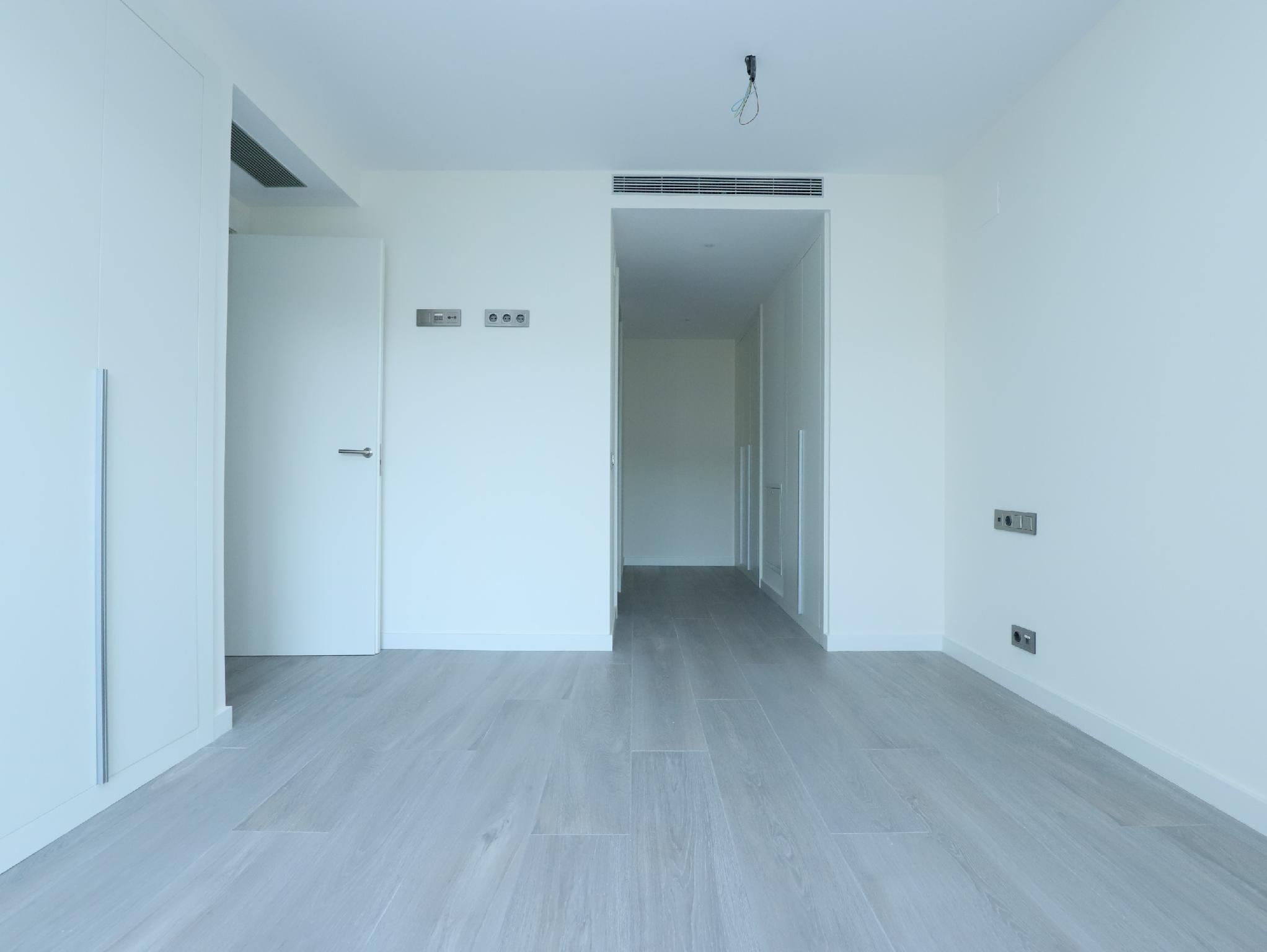 Imagen 35 Ático en venta en Esplugues De Llobregat / Avda Dels Traginers y profesor Barraquer