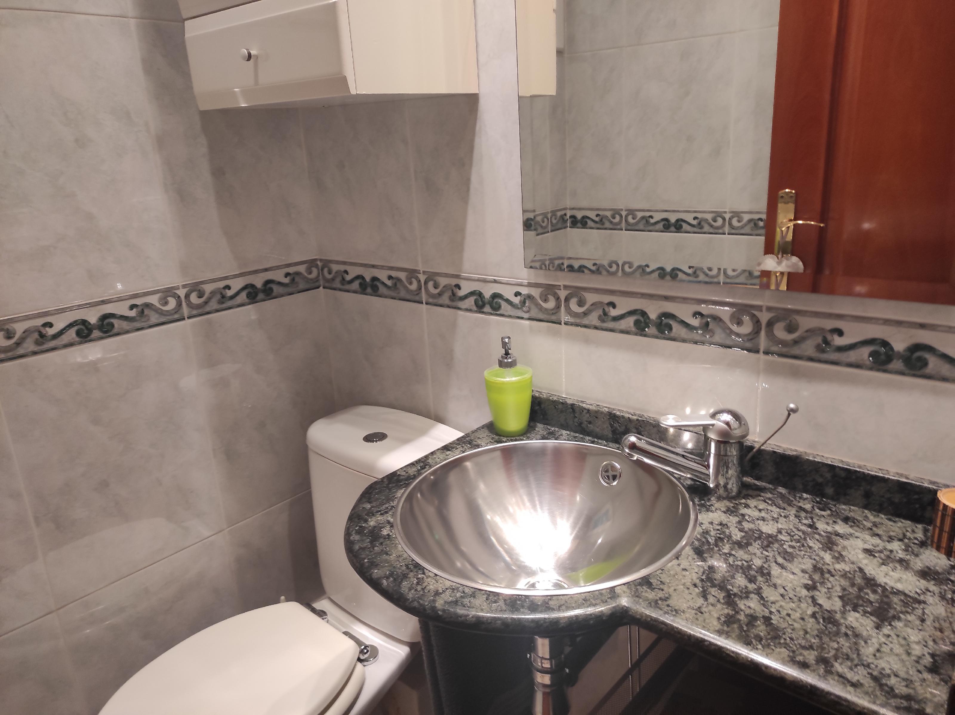 Imagen 36 Piso en venta en Sant Just Desvern / Junto centro de atención primaria, cap de Sant Just