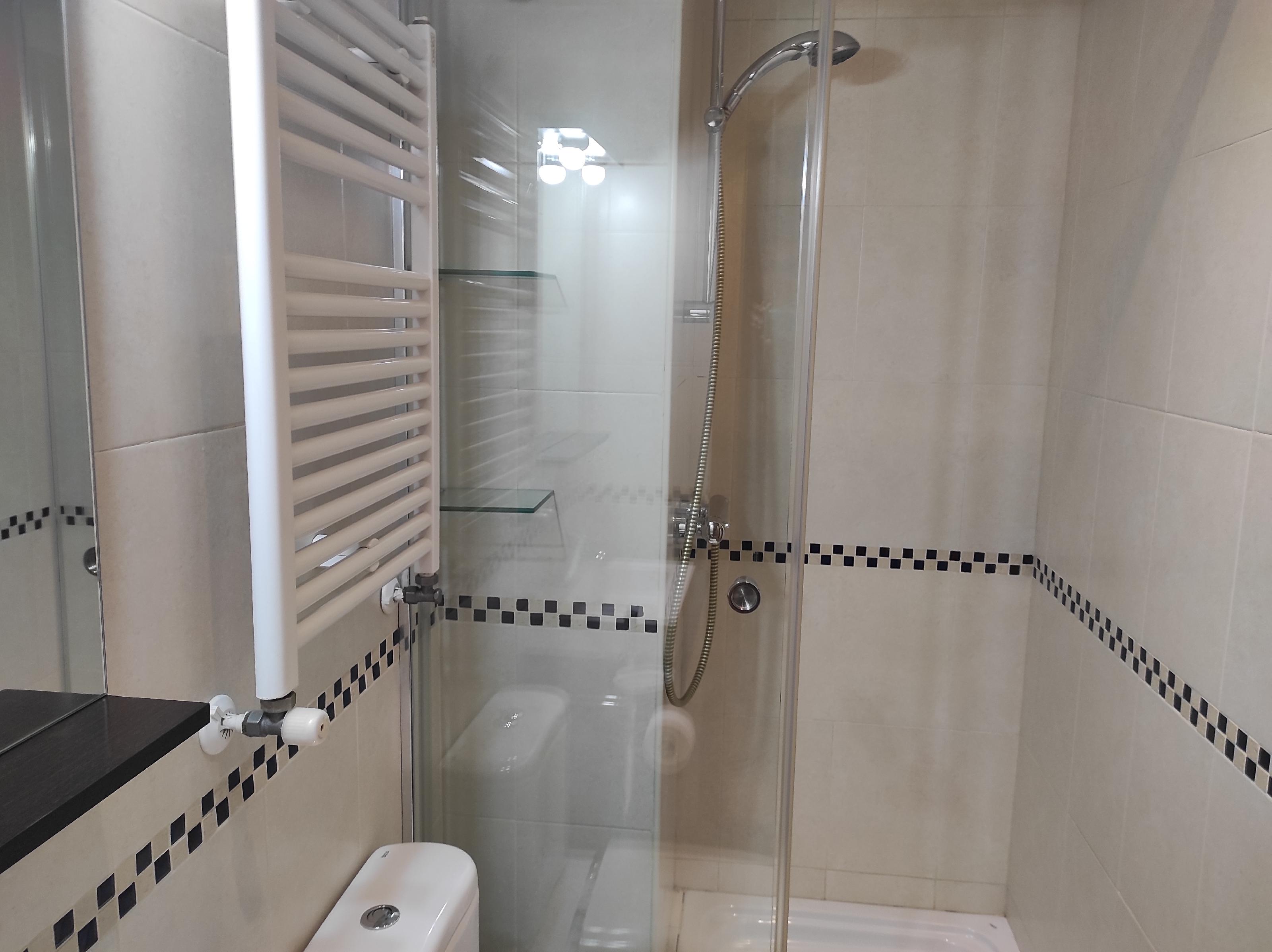 Imagen 34 Piso en venta en Esplugues De Llobregat / Avda Cornella junto Caprabo