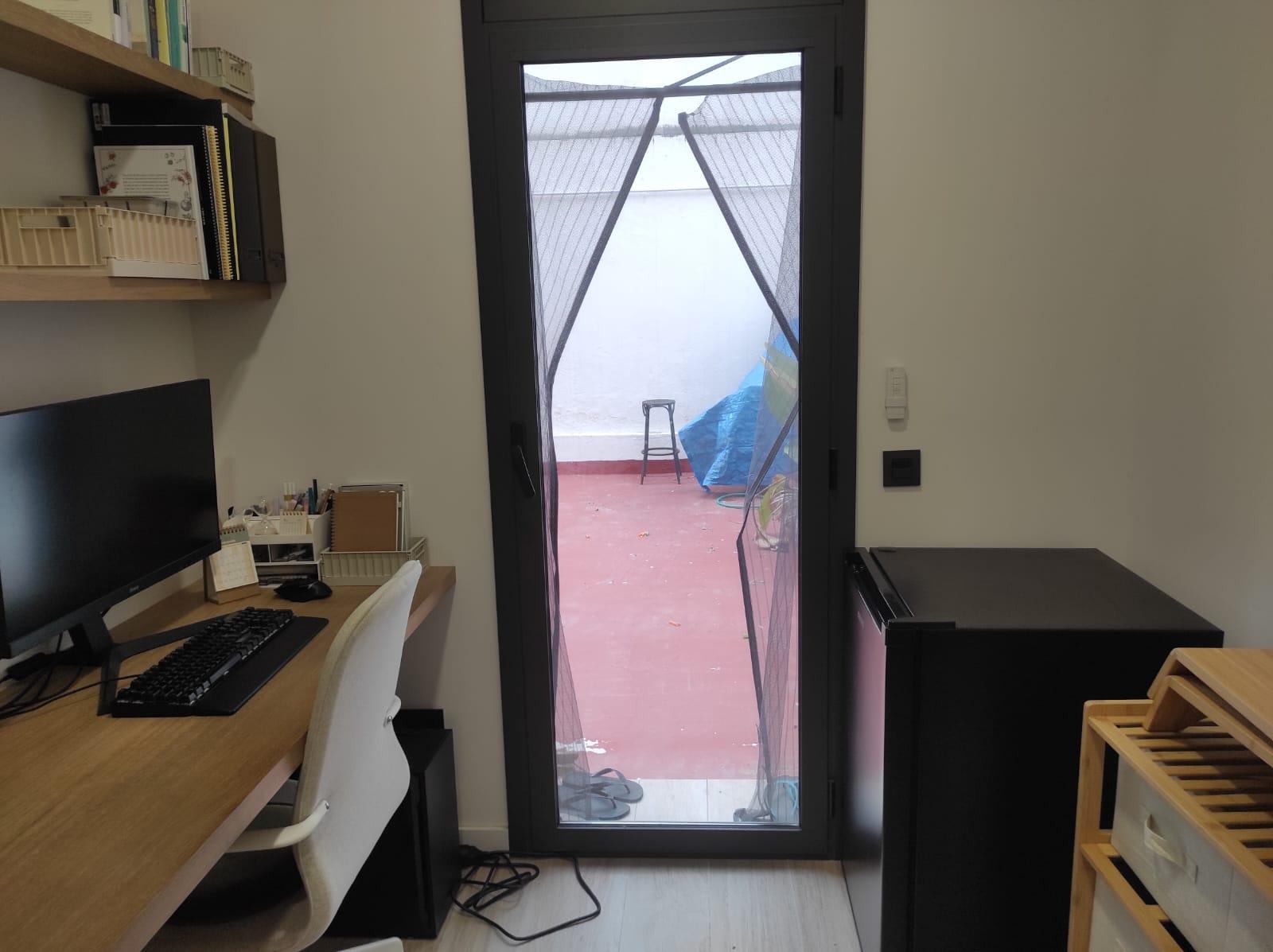 Imagen 25 Planta Baja en venta en Cornellà De Llobregat / Junto plaça de Lluis Marsans y calle Miranda 