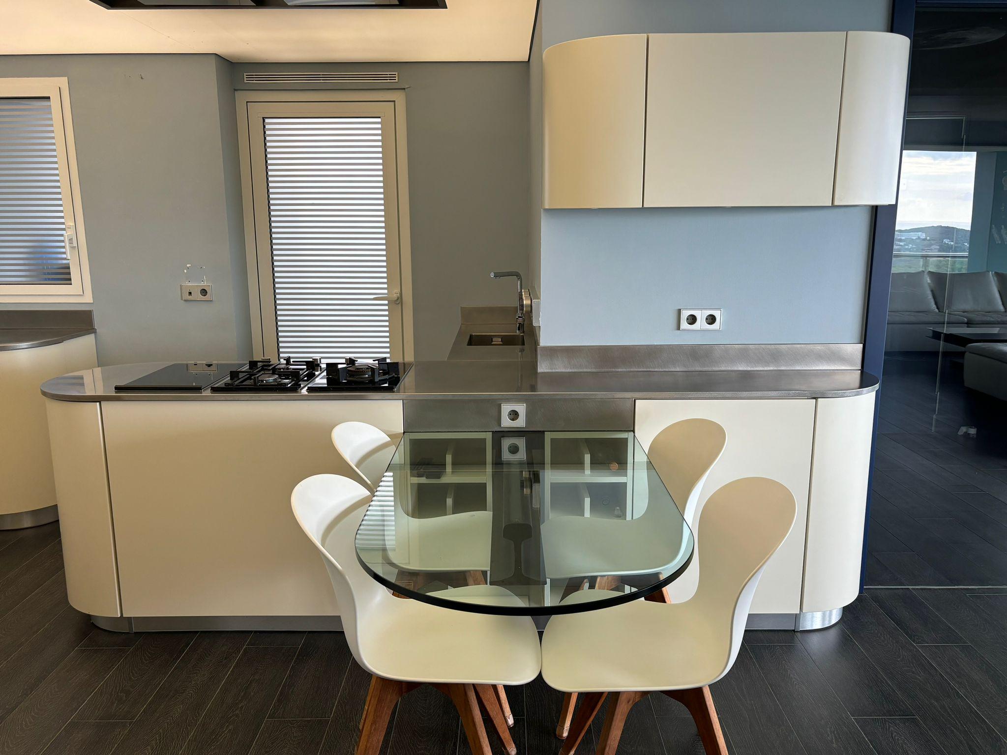 Imagen 33 Piso en venta en Sitges / Bien comunicado,vistas de una gran belleza y agradables