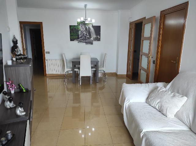 Imagen 2 Inmueble 299936 - Piso en venta en Esplugues De Llobregat / Can Clota frente parque de la Solidaritat