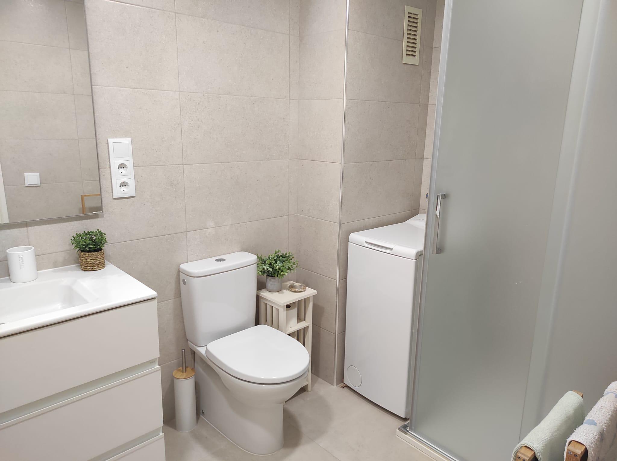 Imagen 31 Apartamento en venta en Tossa De Mar / Cala Llorell, cala Llevado, urb. Santa Maria De Llorell