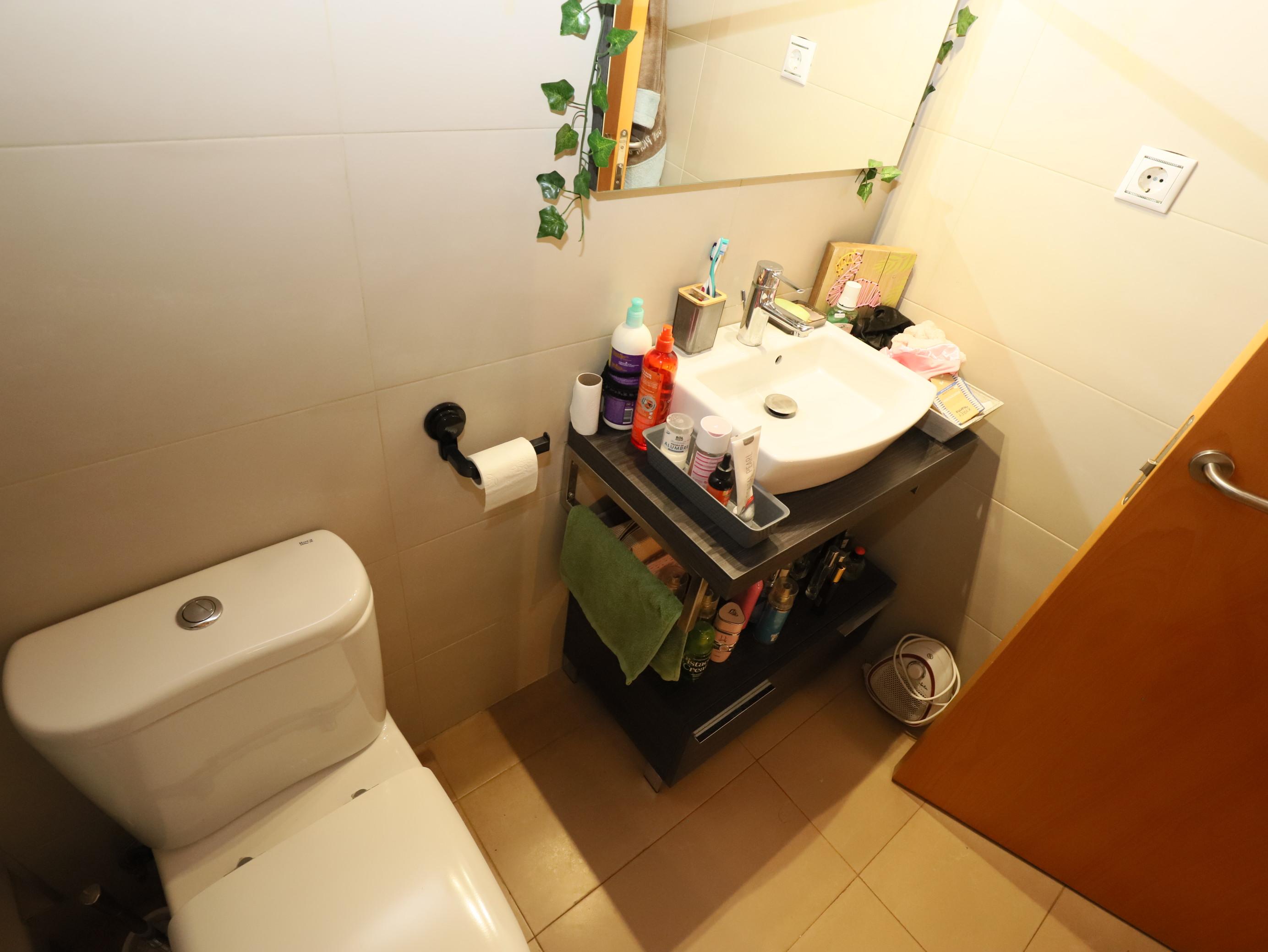 Imagen 39 Dúplex en venta en Sant Vicenç Dels Horts / Parque del Serral , cerca Caprabo