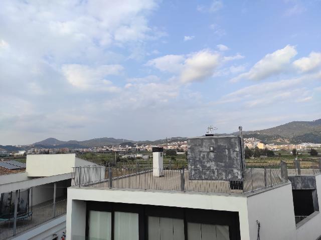 Imagen 15 Inmueble 301150 - Dúplex en venta en Sant Vicenç Dels Horts / Parque del Serral , cerca Caprabo