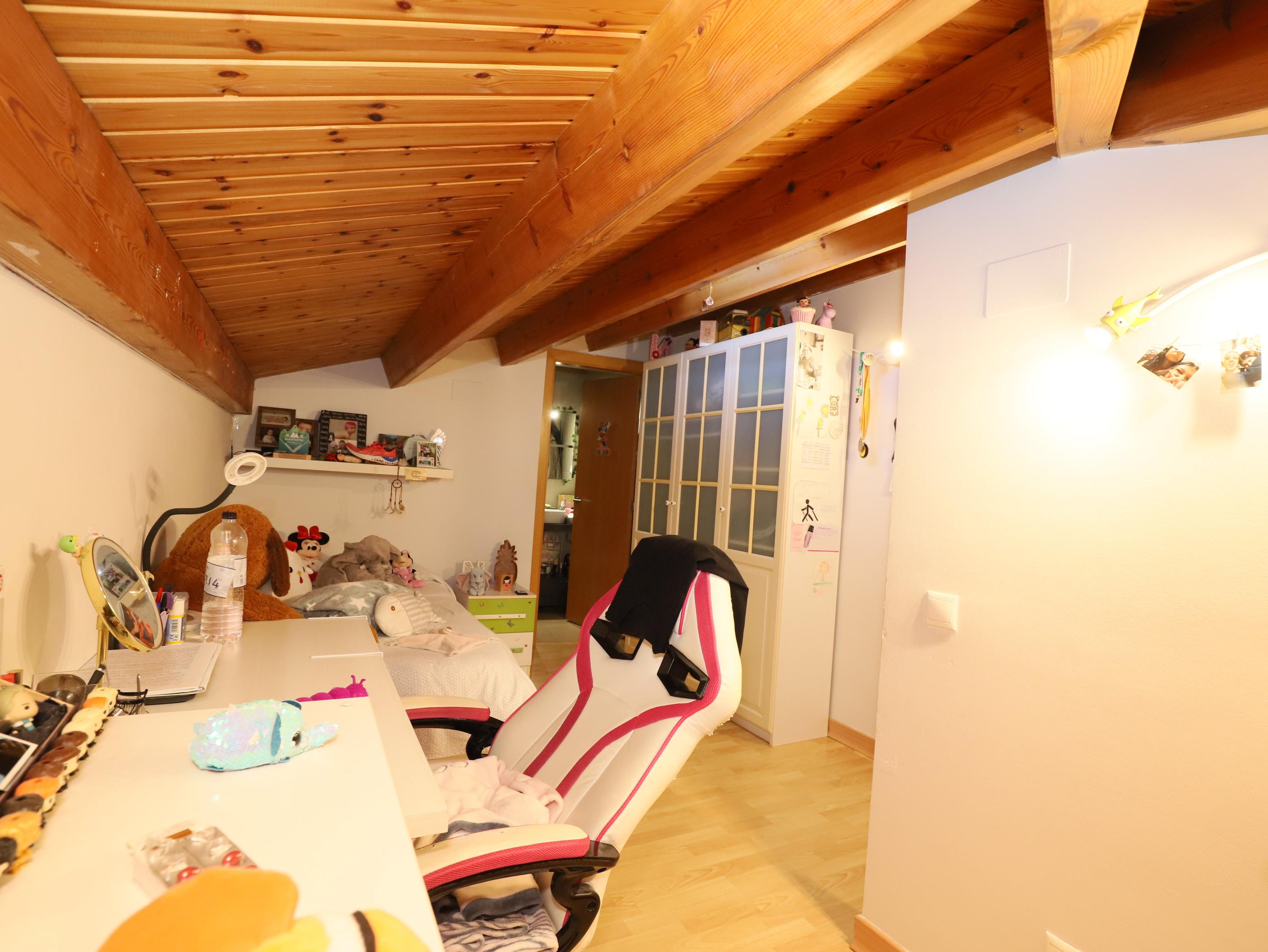 Imagen 30 Dúplex en venta en Sant Vicenç Dels Horts / Parque del Serral , cerca Caprabo