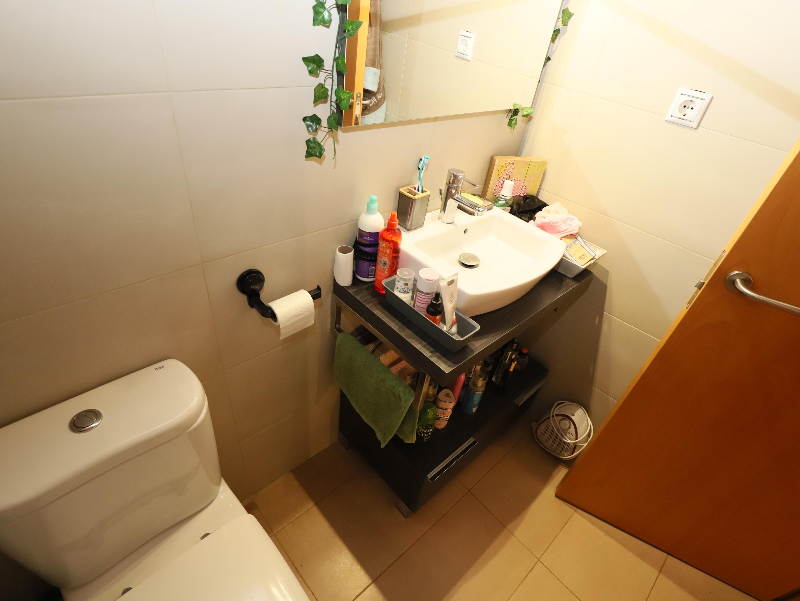 Imagen 34 Dúplex en venta en Sant Vicenç Dels Horts / Parque del Serral , cerca Caprabo