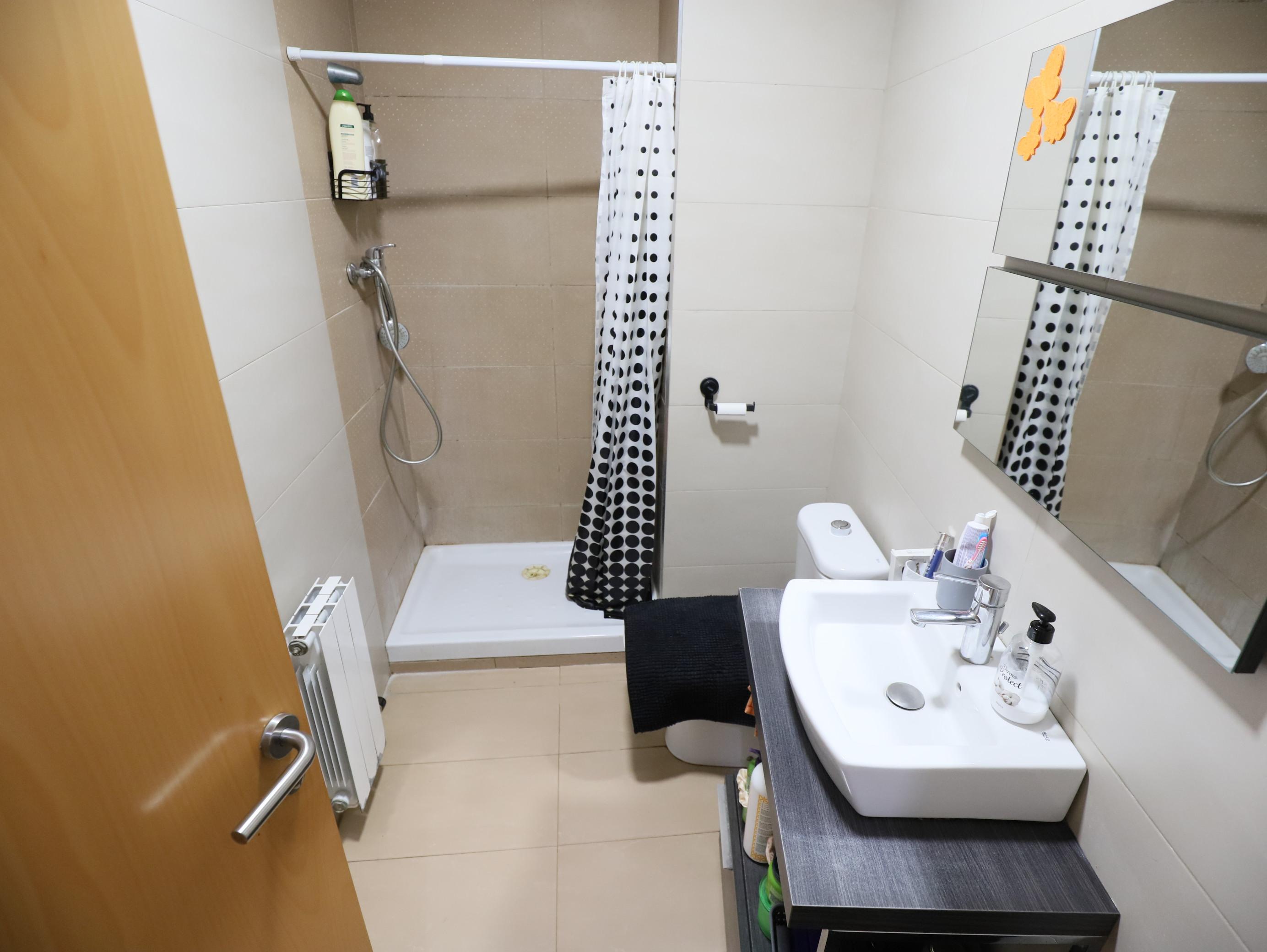 Imagen 18 Dúplex en venta en Sant Vicenç Dels Horts / Parque del Serral , cerca Caprabo