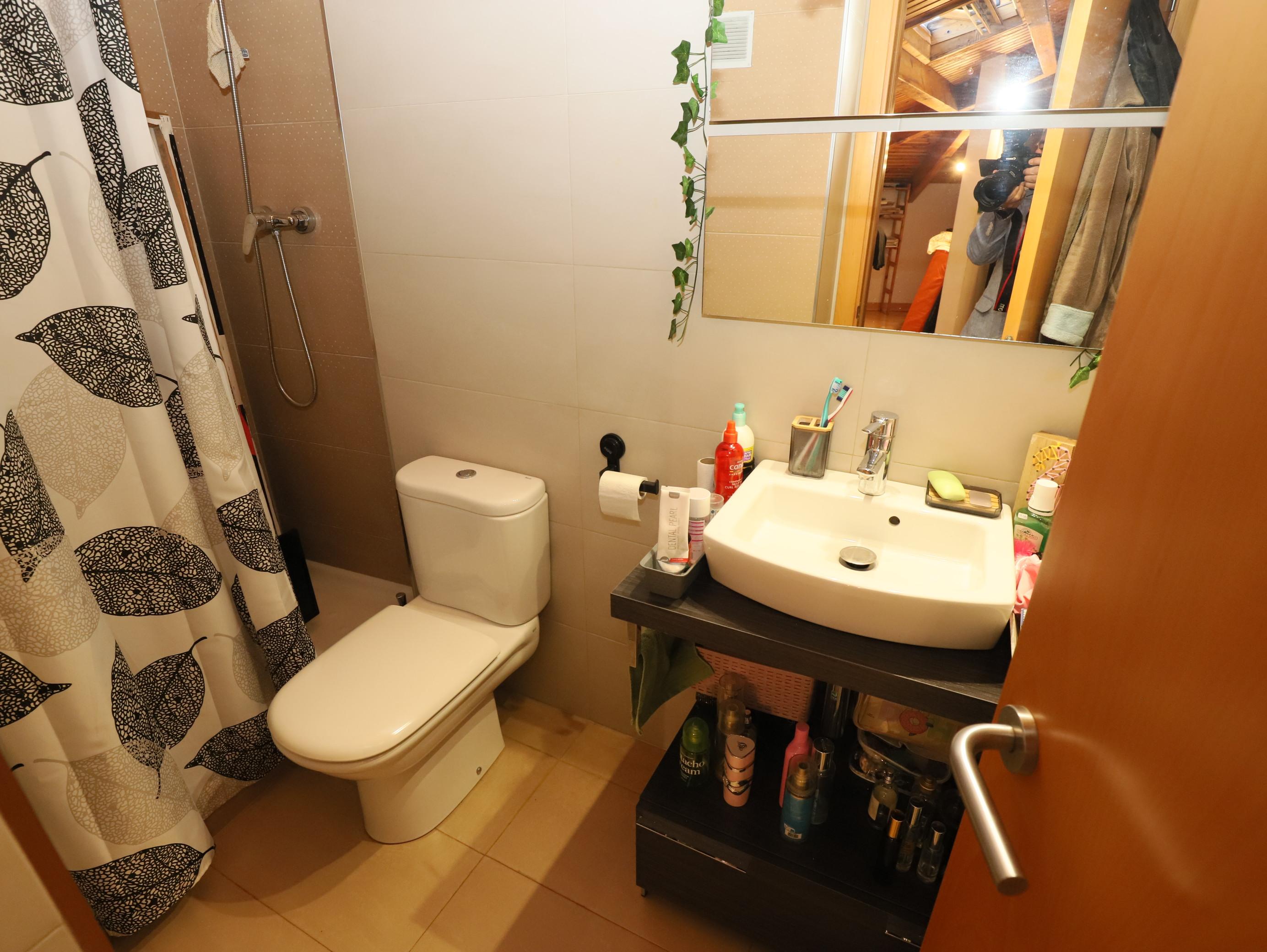 Imagen 37 Dúplex en venta en Sant Vicenç Dels Horts / Parque del Serral , cerca Caprabo