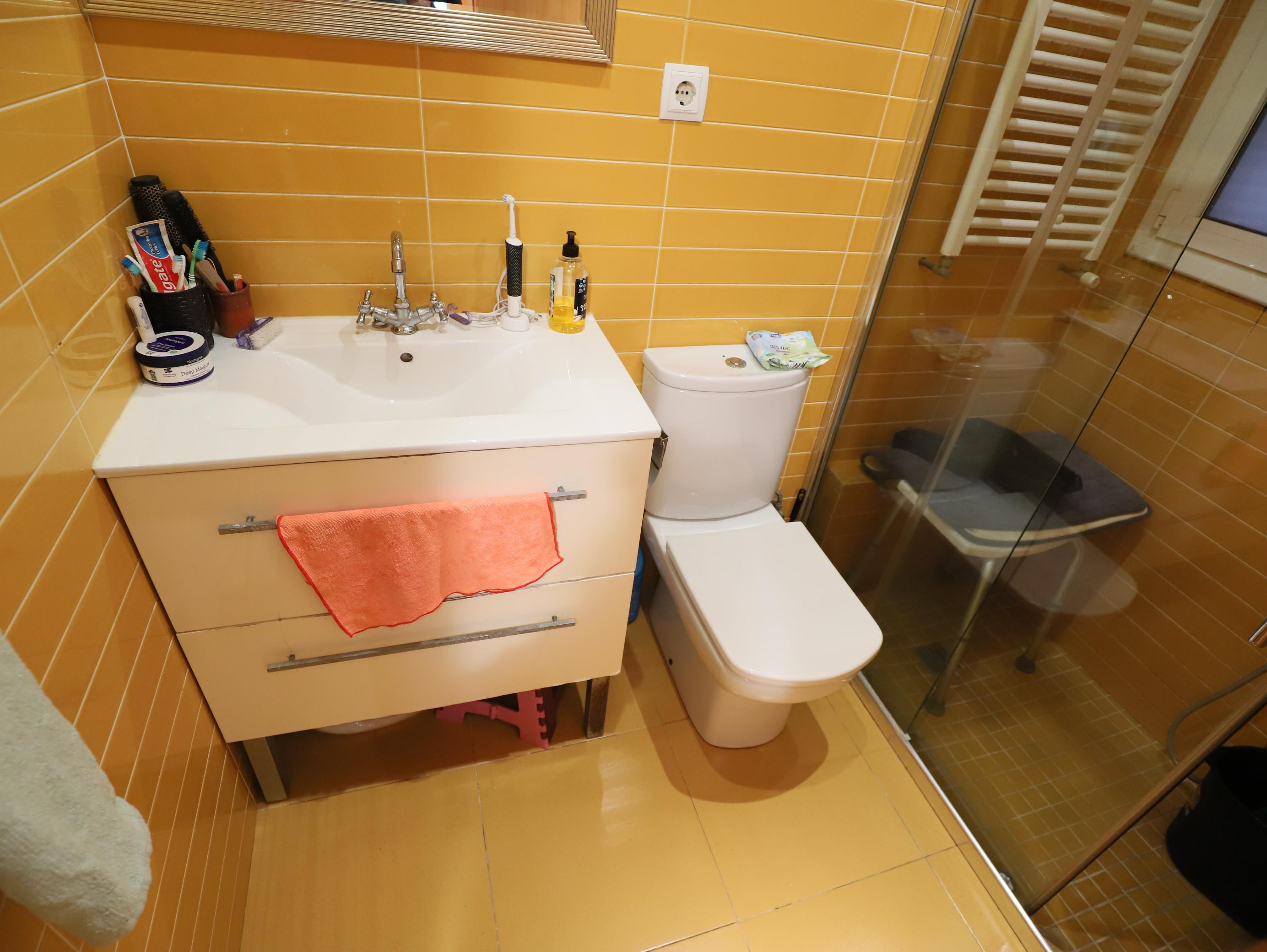 Imagen 20 Casa en venta en Esplugues De Llobregat / Jardines de Cal Hospital, cerca fundación Finest...