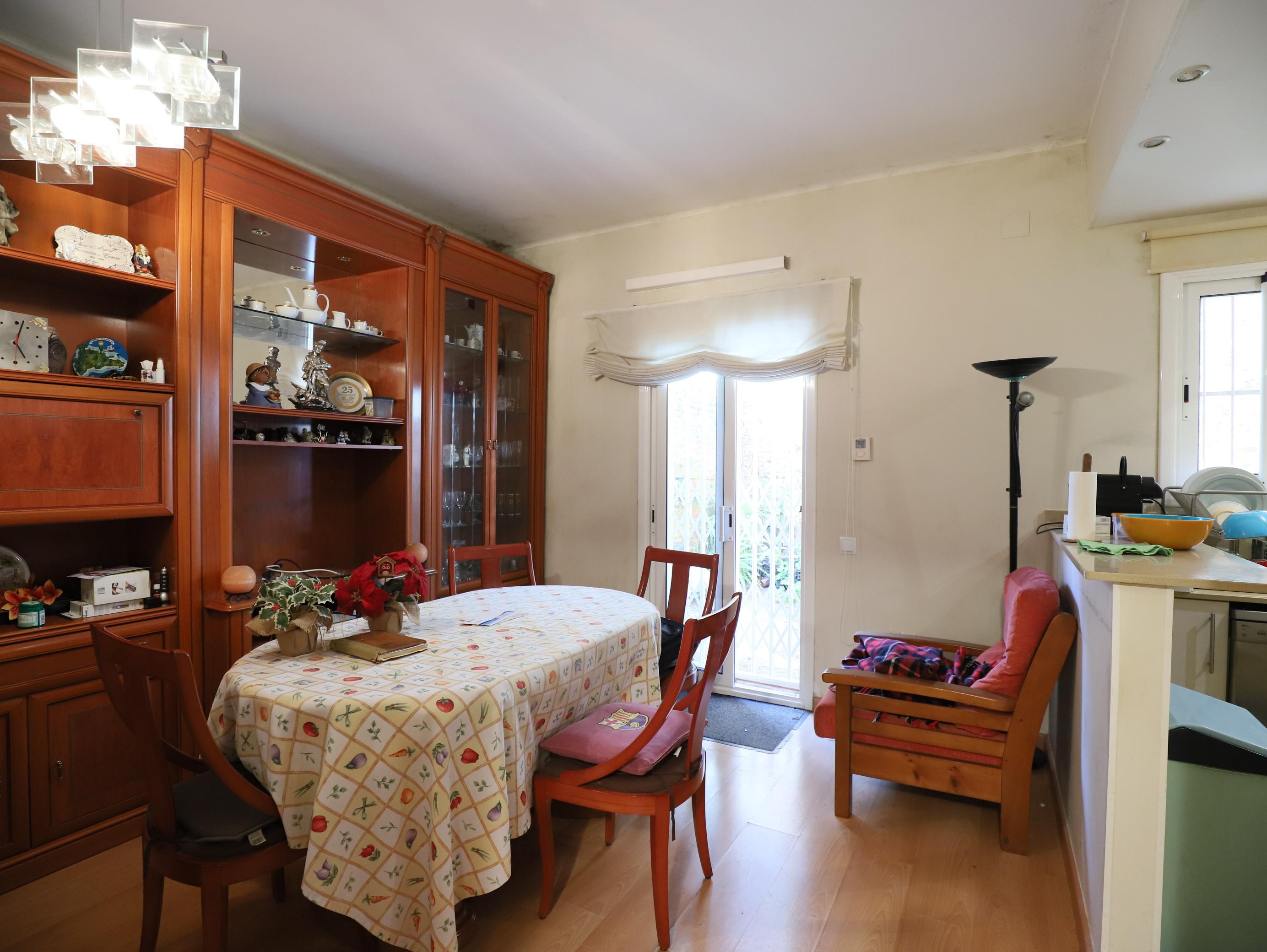 Imagen 5 Casa en venta en Esplugues De Llobregat / Jardines de Cal Hospital, cerca fundación Finest...