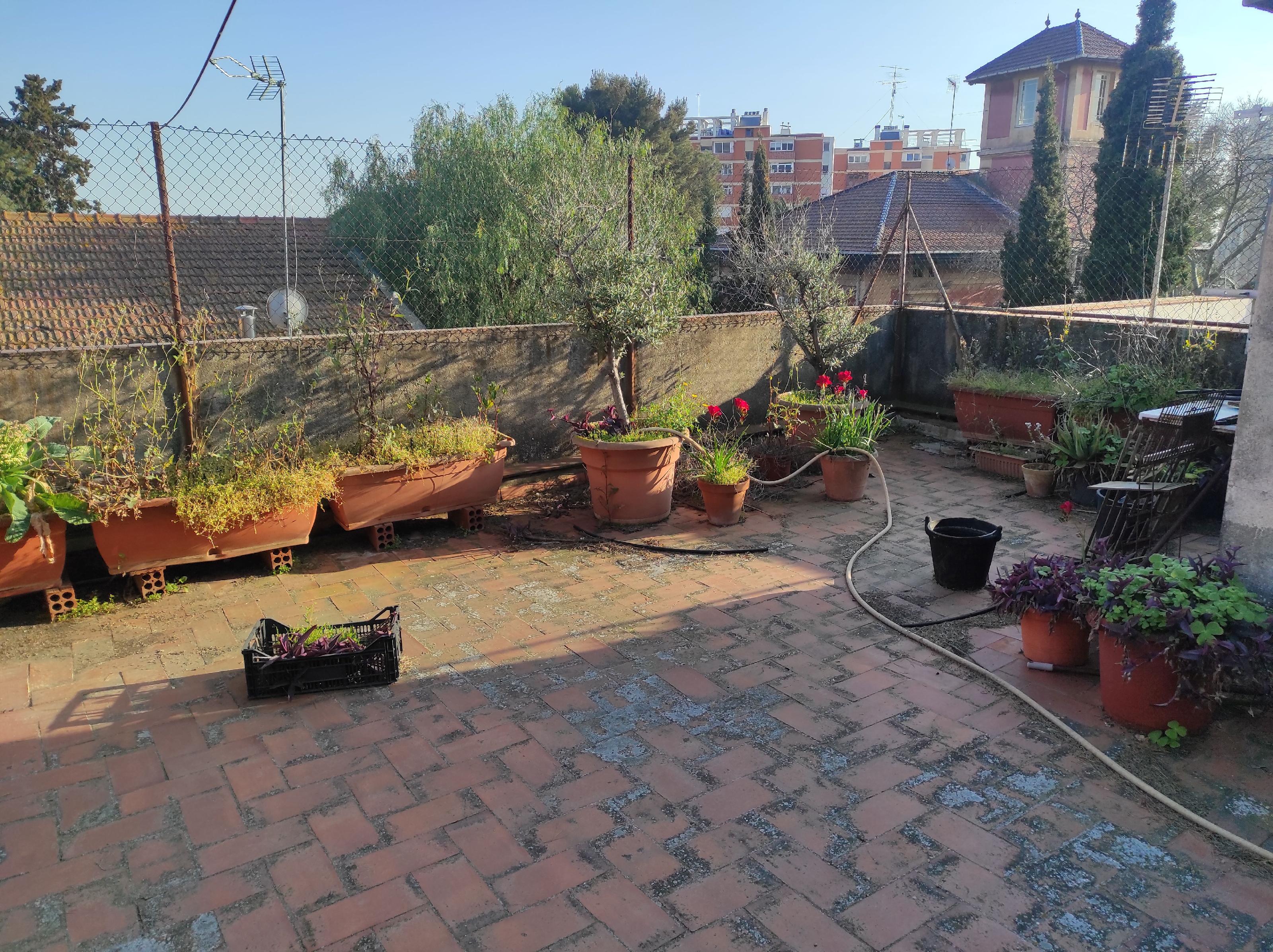 Imagen 4 Casa en venta en Esplugues De Llobregat / Jardines de Cal Hospital, cerca fundación Finest...