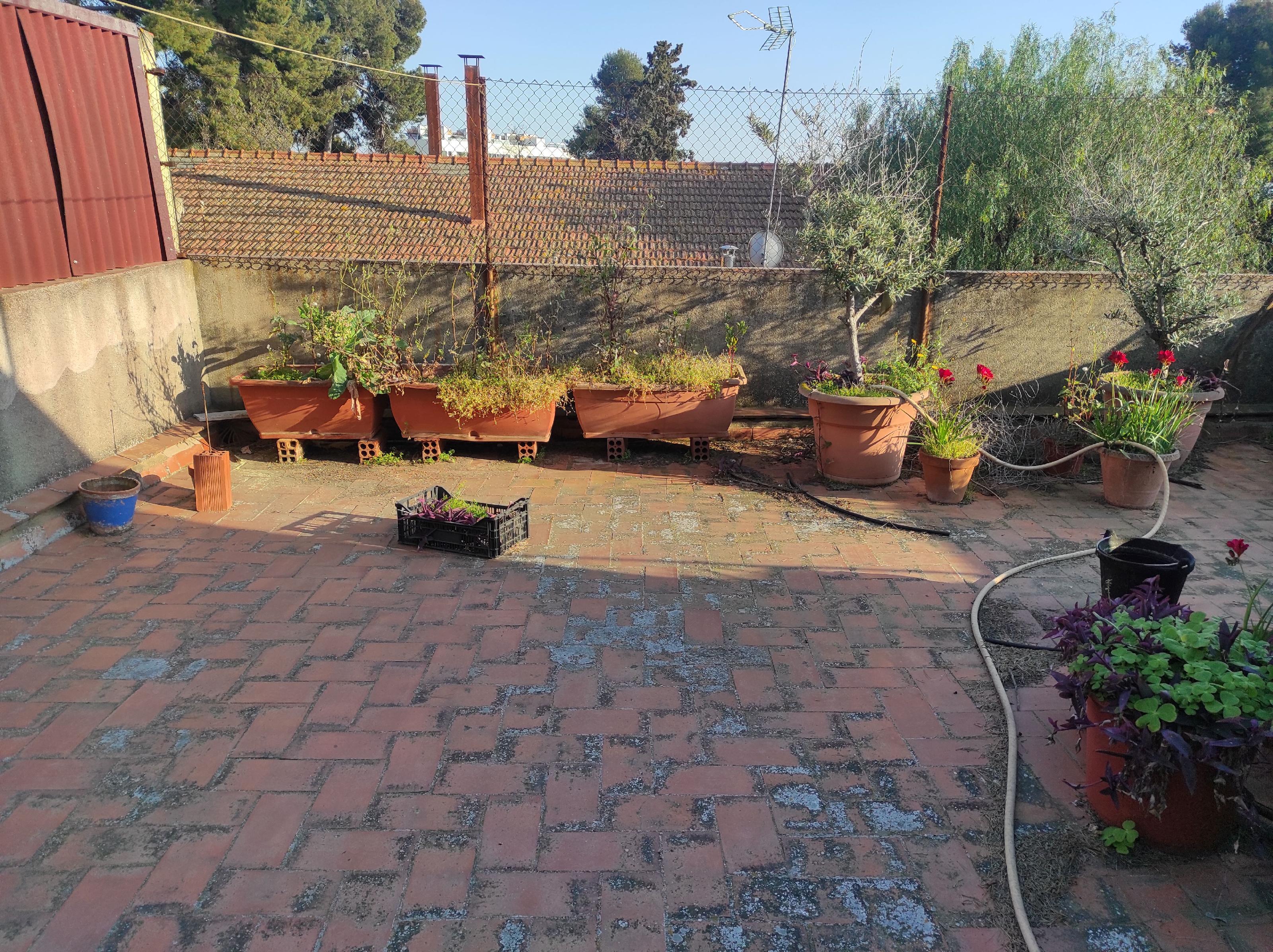 Imagen 30 Casa en venta en Esplugues De Llobregat / Jardines de Cal Hospital, cerca fundación Finest...