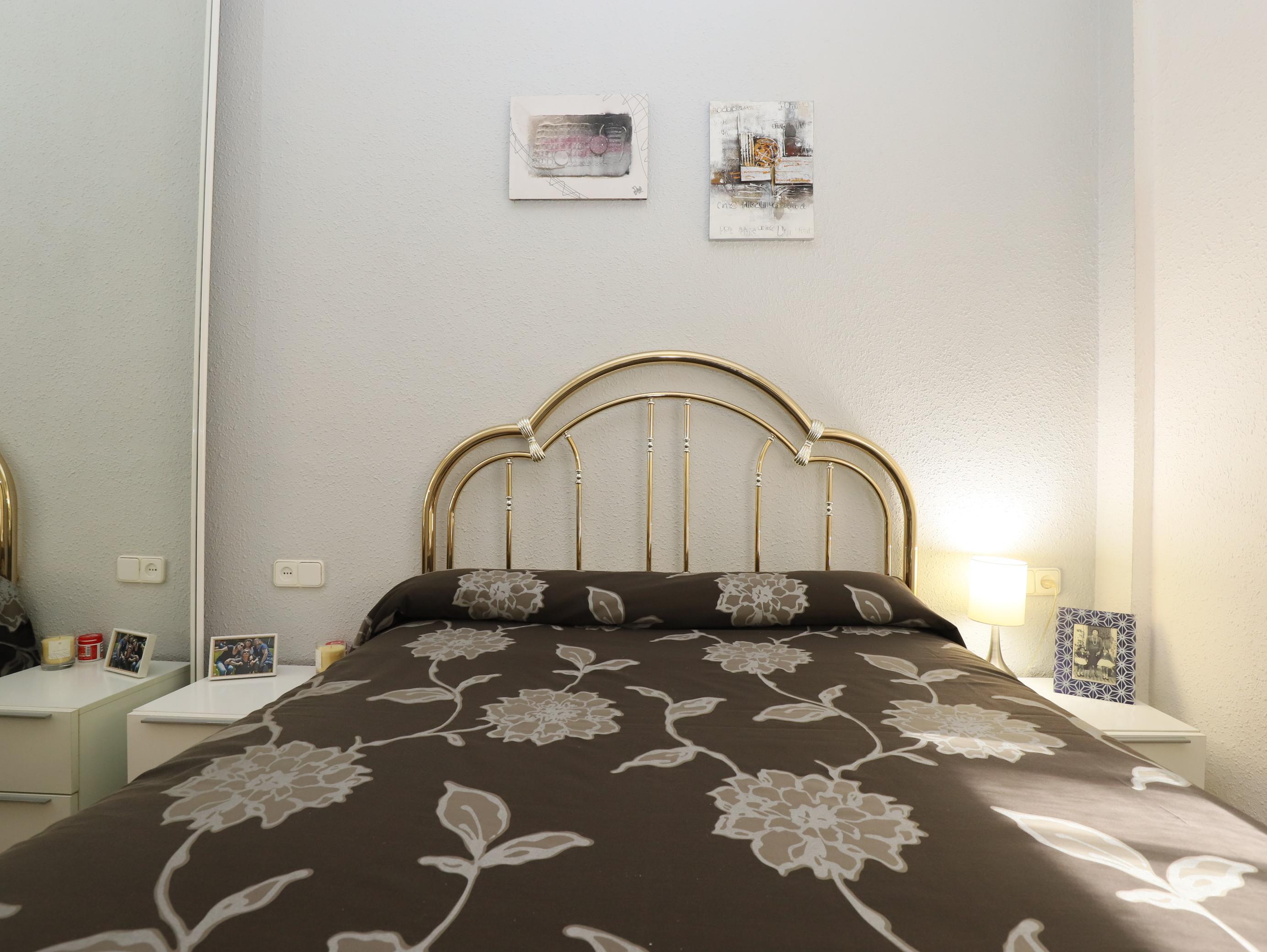 Imagen 21 Piso en venta en Esplugues De Llobregat / Junto Angel Gumera y biblioteca pare Miquel D´Es...