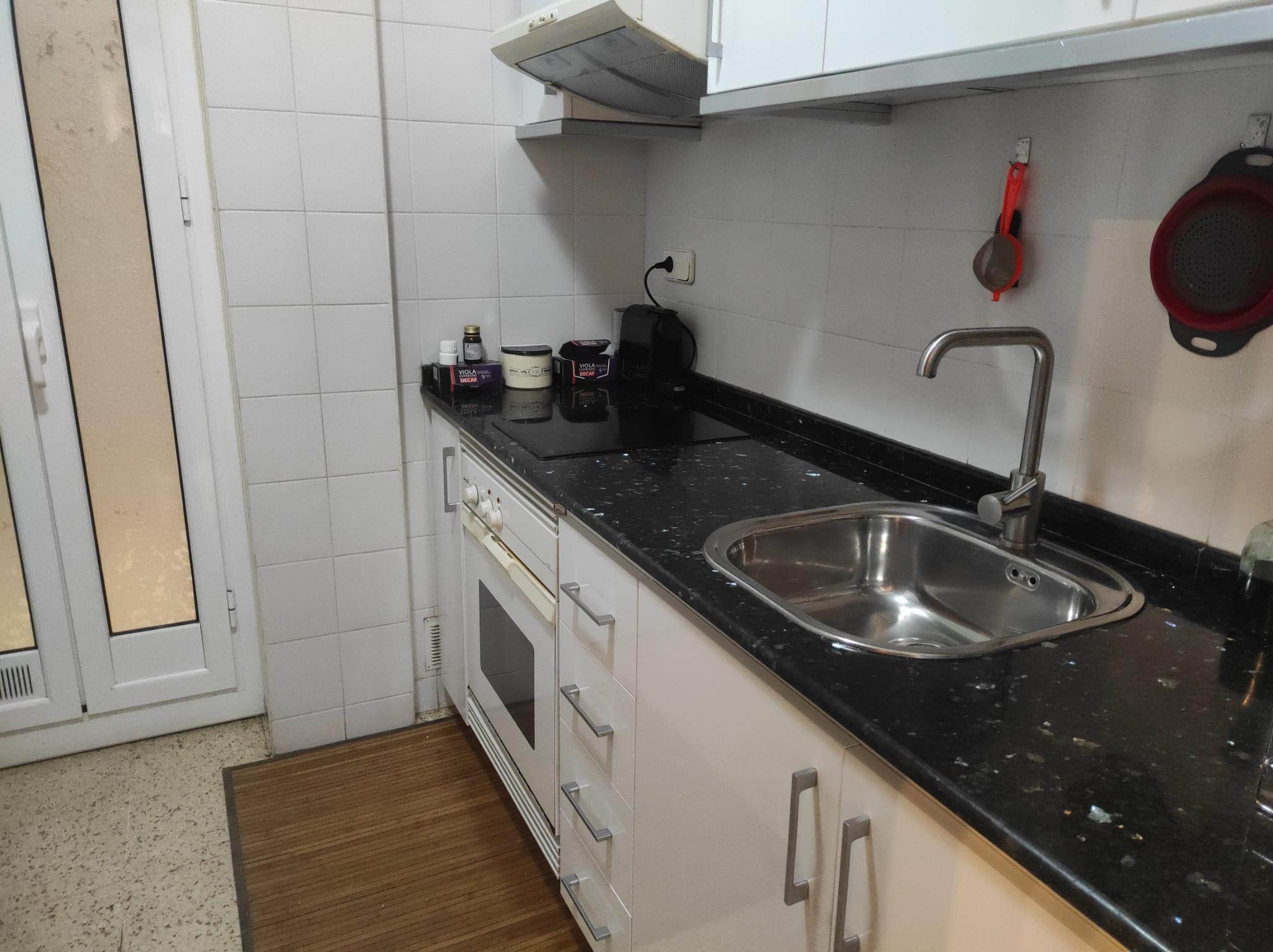 Imagen 15 Piso en venta en Esplugues De Llobregat / Junto Angel Gumera y biblioteca pare Miquel D´Es...