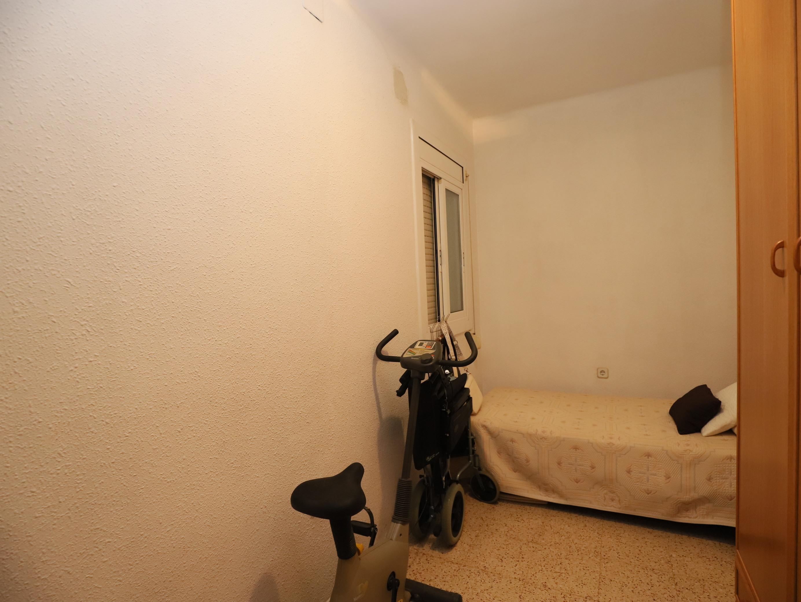 Imagen 31 Piso en venta en Esplugues De Llobregat / Junto Angel Gumera y biblioteca pare Miquel D´Es...