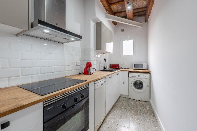 Imagen 2 Inmueble 290396 - Piso en venta en Barcelona / Junto metro L4 Jaume I