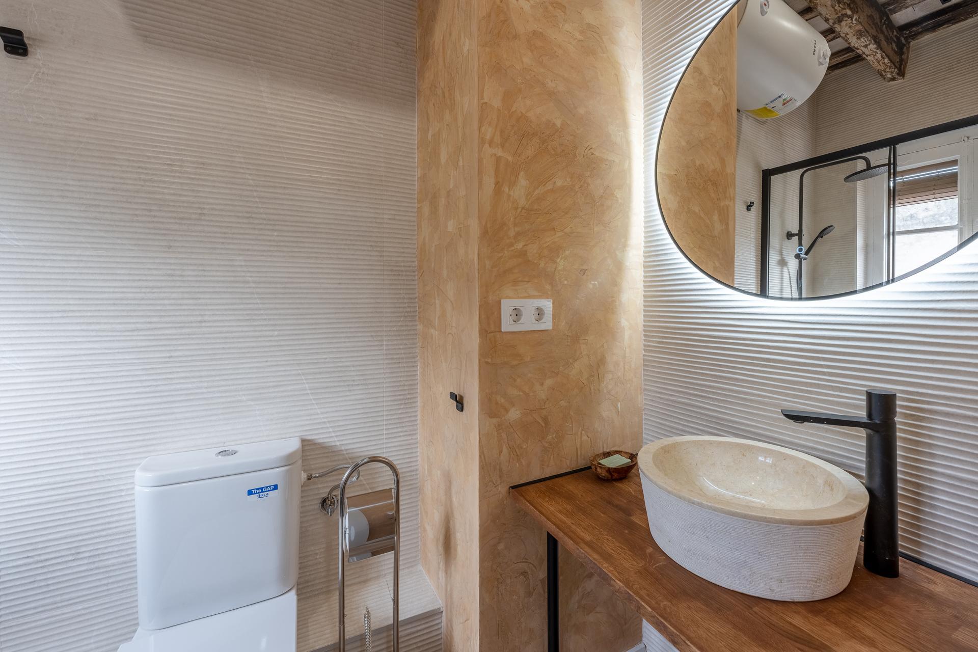 Imagen 3 Piso en venta en Barcelona / Junto metro L4 Jaume I