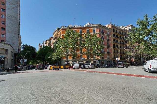 Imagen 17 Inmueble 292061 - Piso en venta en Barcelona / Compte d´Urgell - Diputació