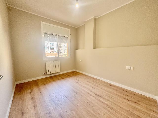 Imagen 19 Inmueble 295269 - Piso en venta en Barcelona / Basílica Sagrada Familia