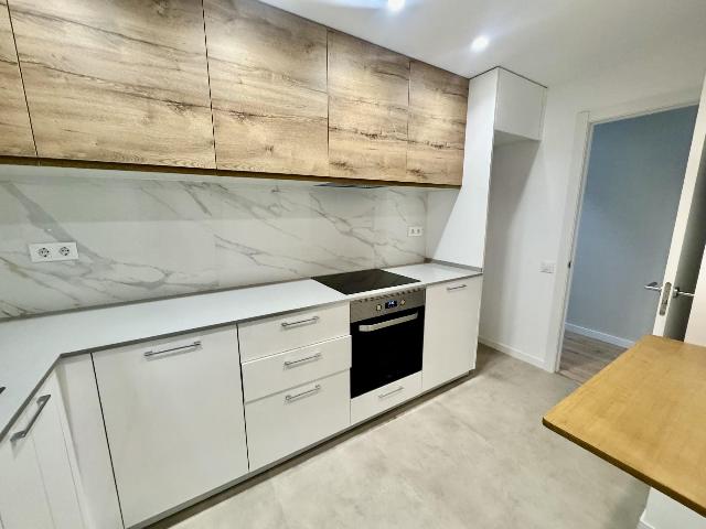 Imagen 11 Inmueble 295269 - Piso en venta en Barcelona / Basílica Sagrada Familia