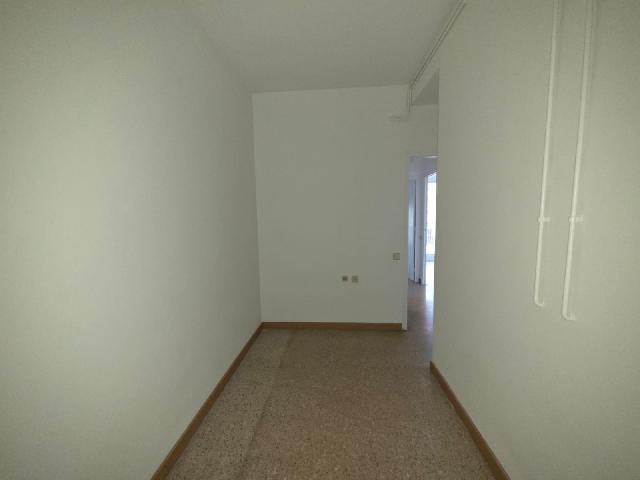 Imagen 10 Inmueble 300162 - Piso en venta en Barcelona / Junto Avda. Meridiana