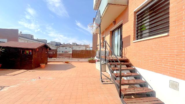 Imagen 9 Inmueble 300906 - Piso en venta en Sant Feliu De Llobregat / Mas Lluí - passeig Comte Vilardaga