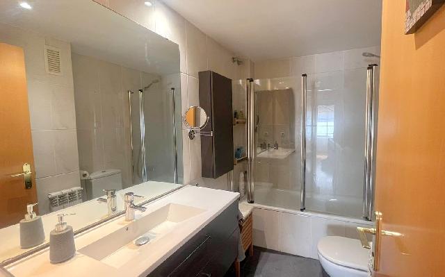 Imagen 4 Inmueble 300906 - Piso en venta en Sant Feliu De Llobregat / Mas Lluí - passeig Comte Vilardaga