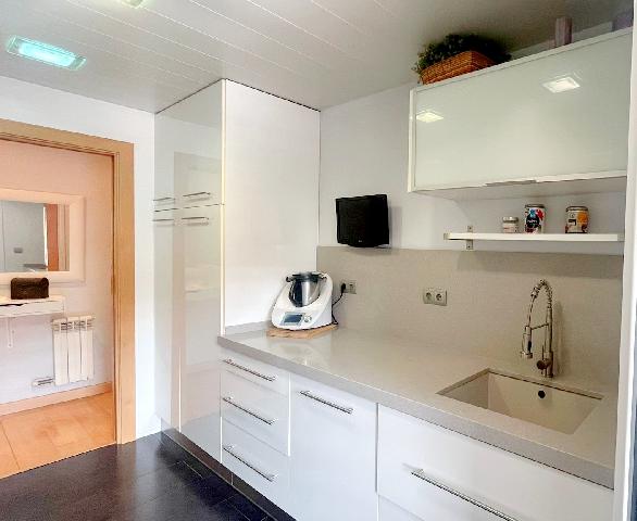 Imagen 17 Inmueble 300906 - Piso en venta en Sant Feliu De Llobregat / Mas Lluí - passeig Comte Vilardaga