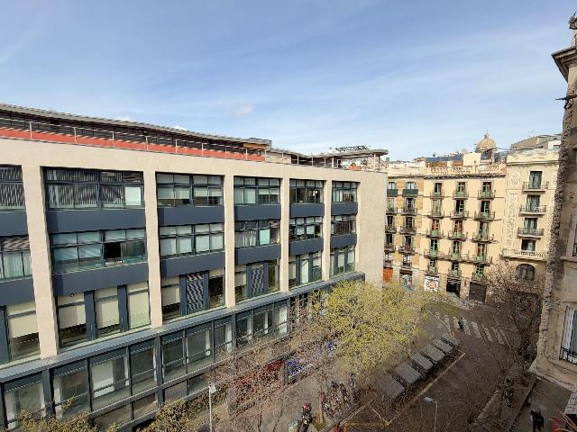 Imagen 8 Inmueble 300971 - Piso en venta en Barcelona / Junto Carrer Pelai - Plaça Castilla