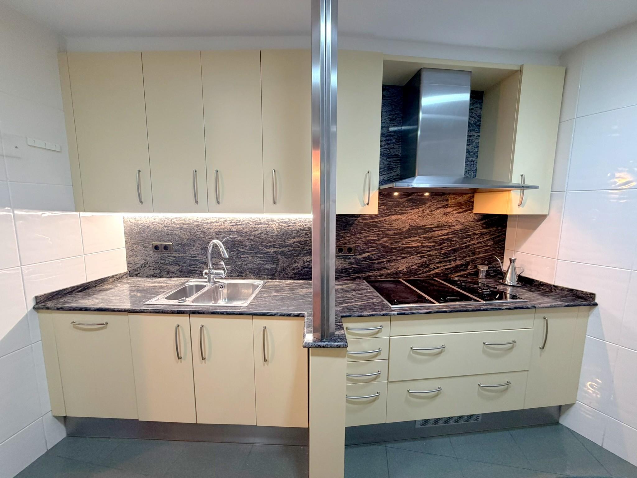 Imagen 7 Piso en venta en Barcelona / Comte Borrell - Mercat Sant Antoni