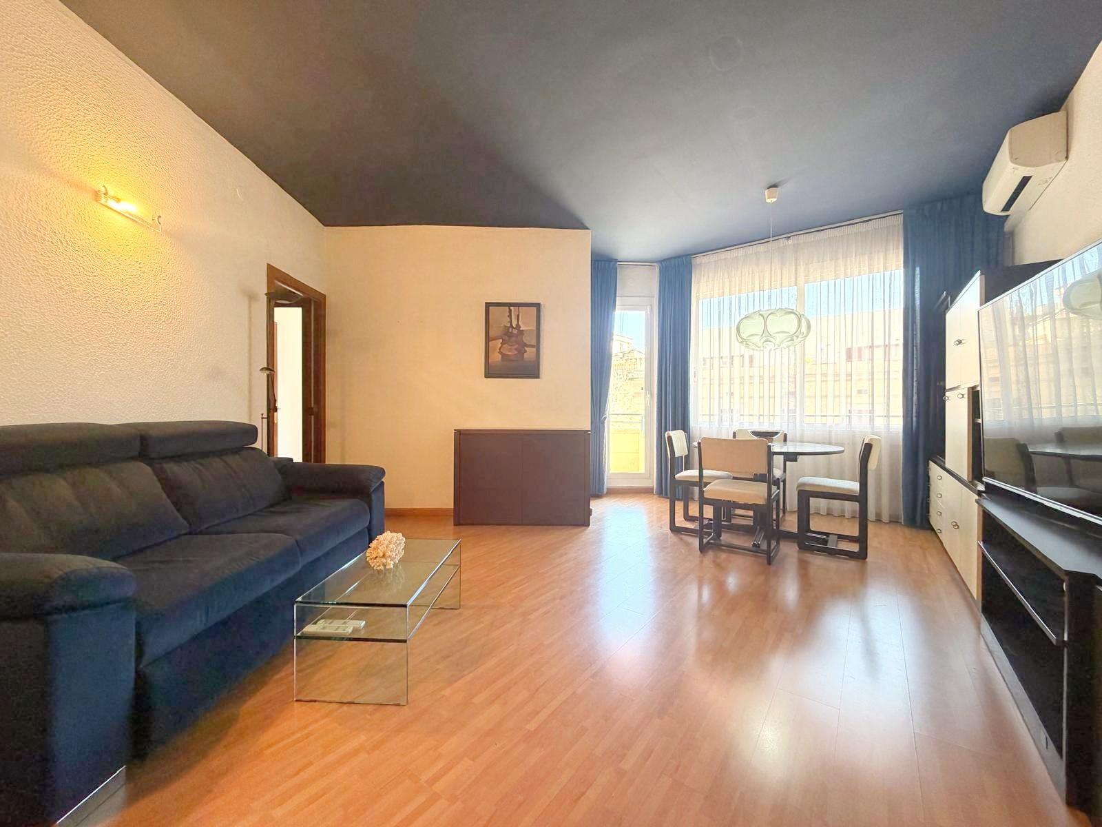 Imagen 2 Piso en venta en Barcelona / Comte Borrell - Mercat Sant Antoni