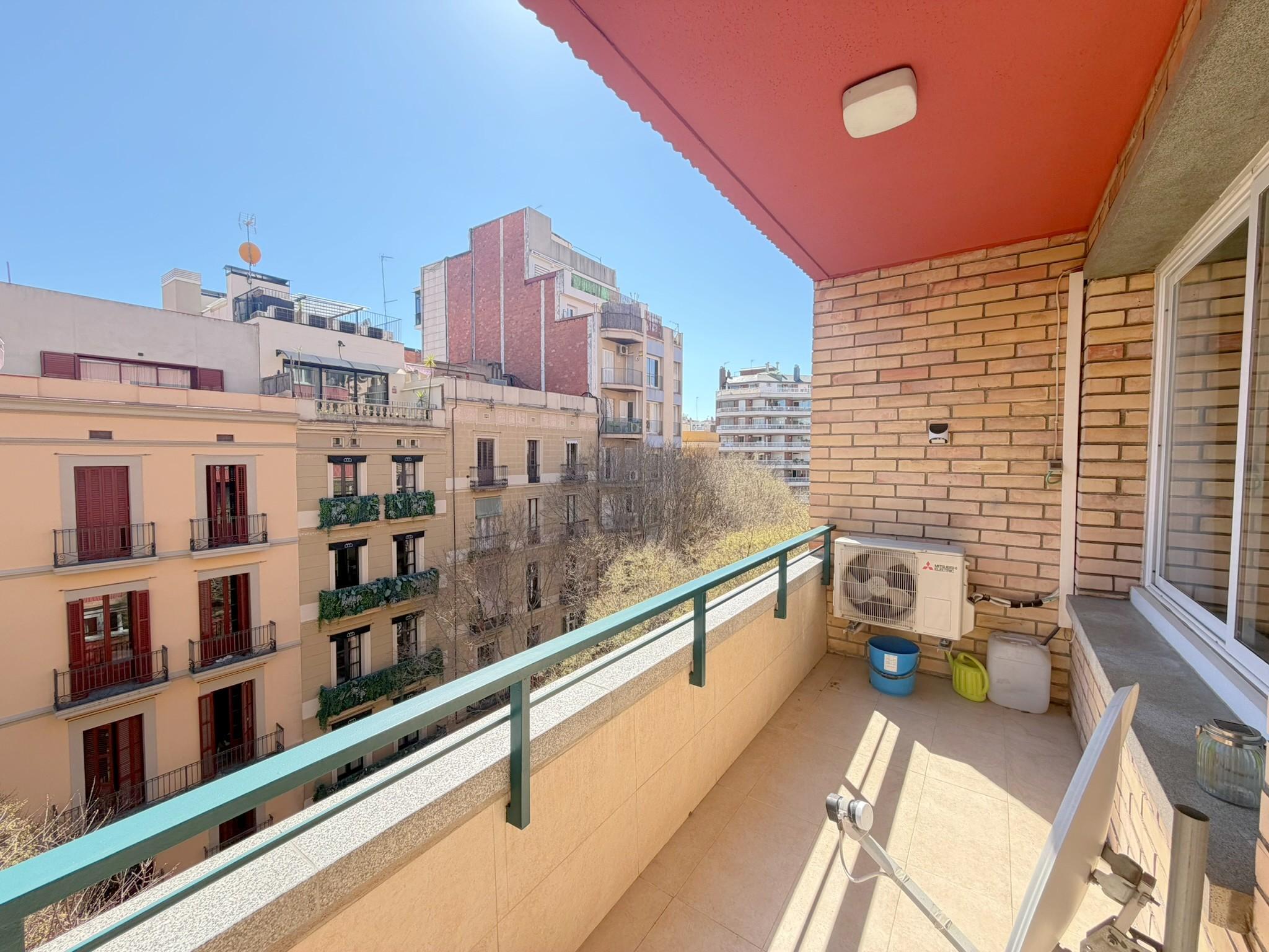 Imagen 8 Piso en venta en Barcelona / Comte Borrell - Mercat Sant Antoni