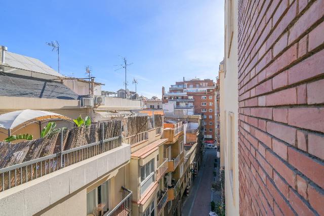 Imagen 3 Inmueble 301704 - Piso en venta en Barcelona / Junto Calle Pàdua