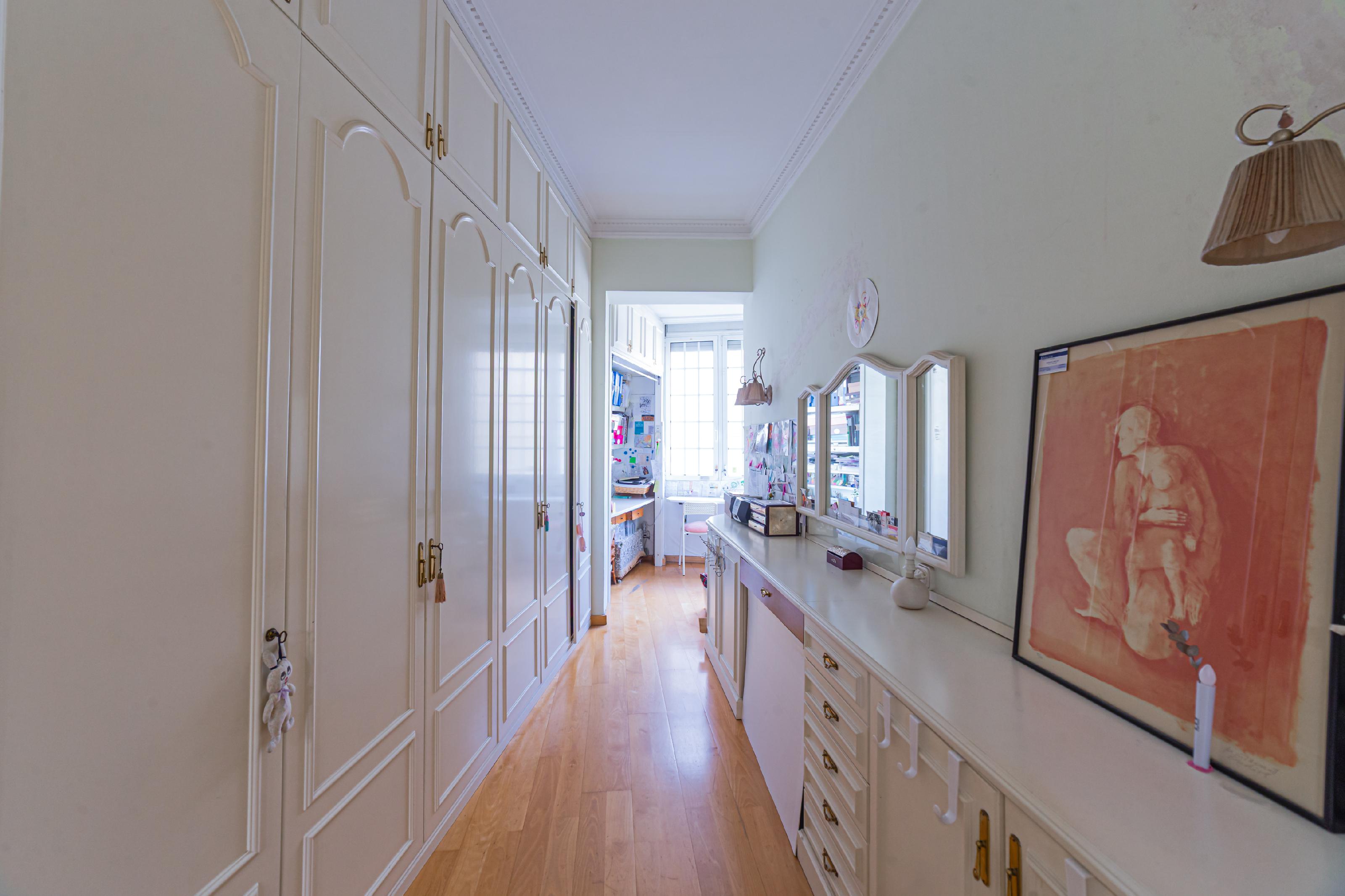 Imagen 20 Piso en venta en Barcelona / Al lado de Plaza Catalunya