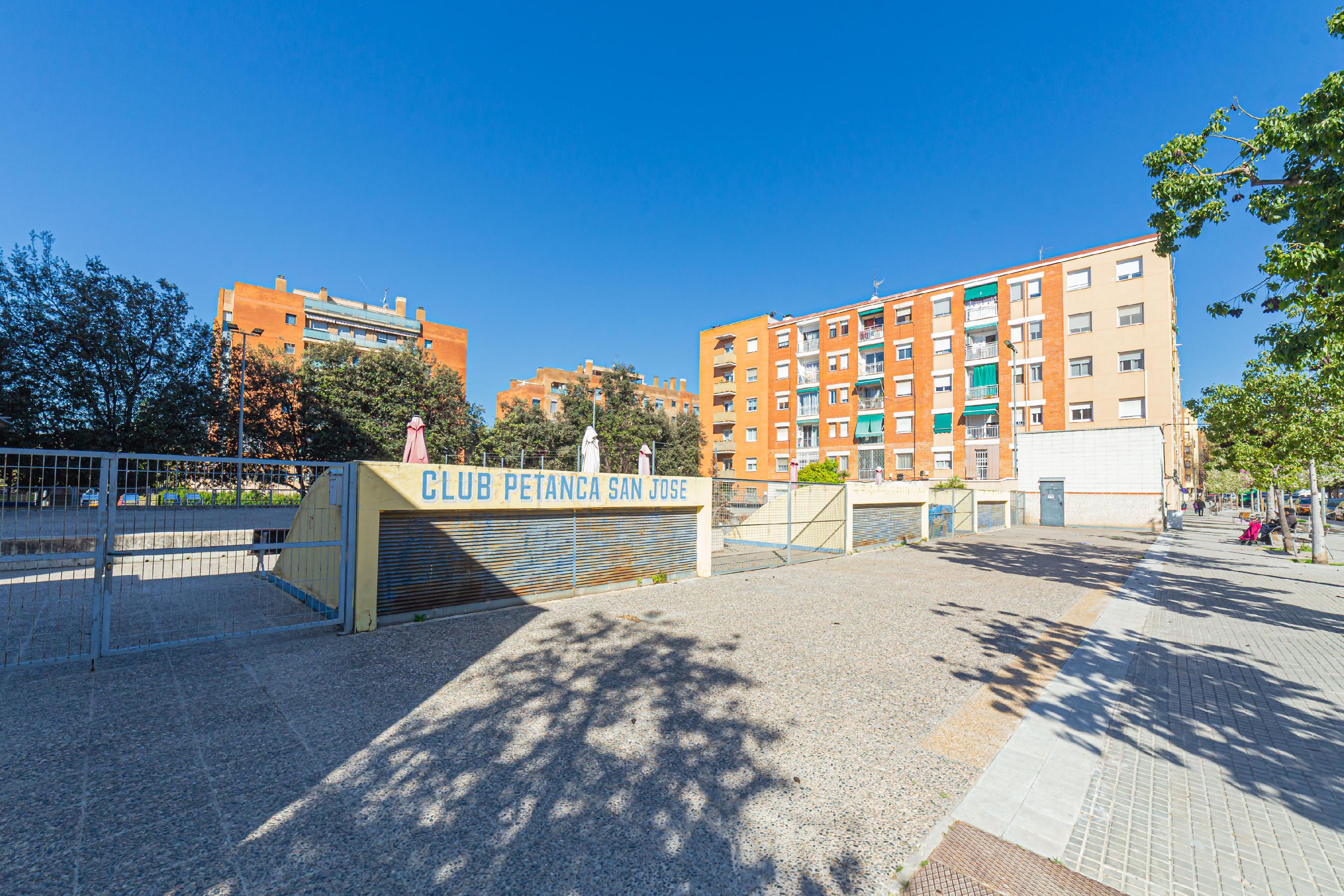 Imagen 25 Piso en venta en Sant Feliu De Llobregat / Próximo a Jardins del Palau Falguera
