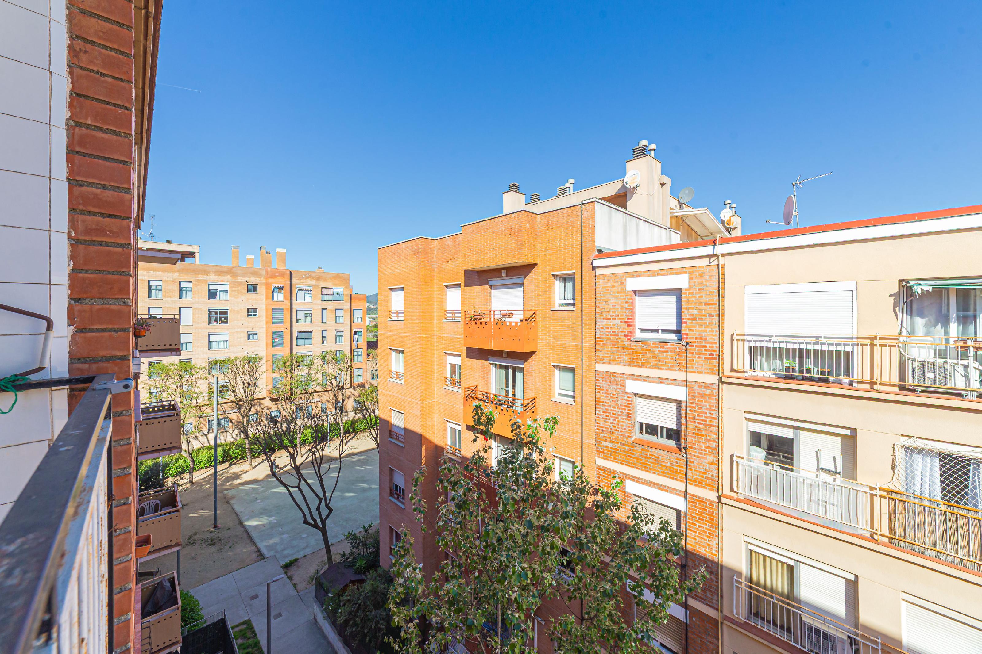 Imagen 26 Piso en venta en Sant Feliu De Llobregat / Próximo a Jardins del Palau Falguera