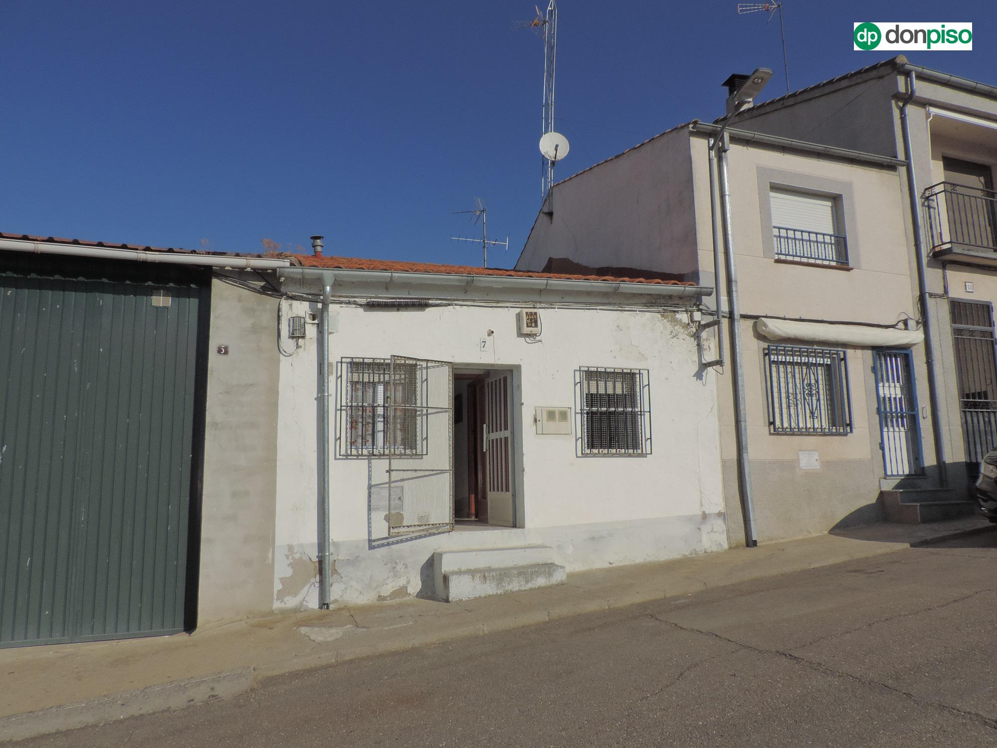 Imagen 2 Casa Adosada en venta en Aldealengua / Aldealengua. A 15 minutos de Salamanca.