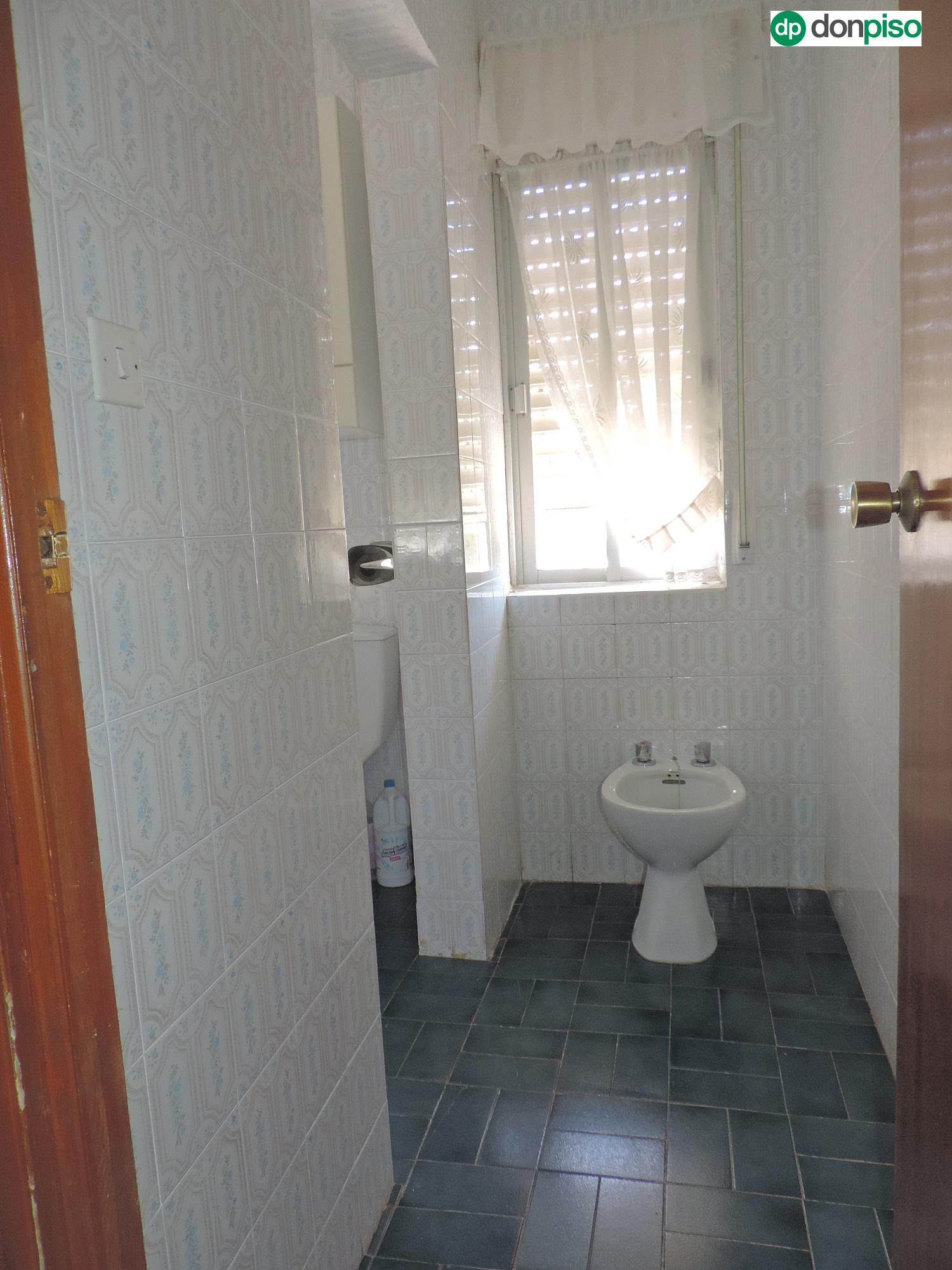 Imagen 16 Casa Aislada en venta en Calvarrasa De Abajo / Urbanización la Cabezuela