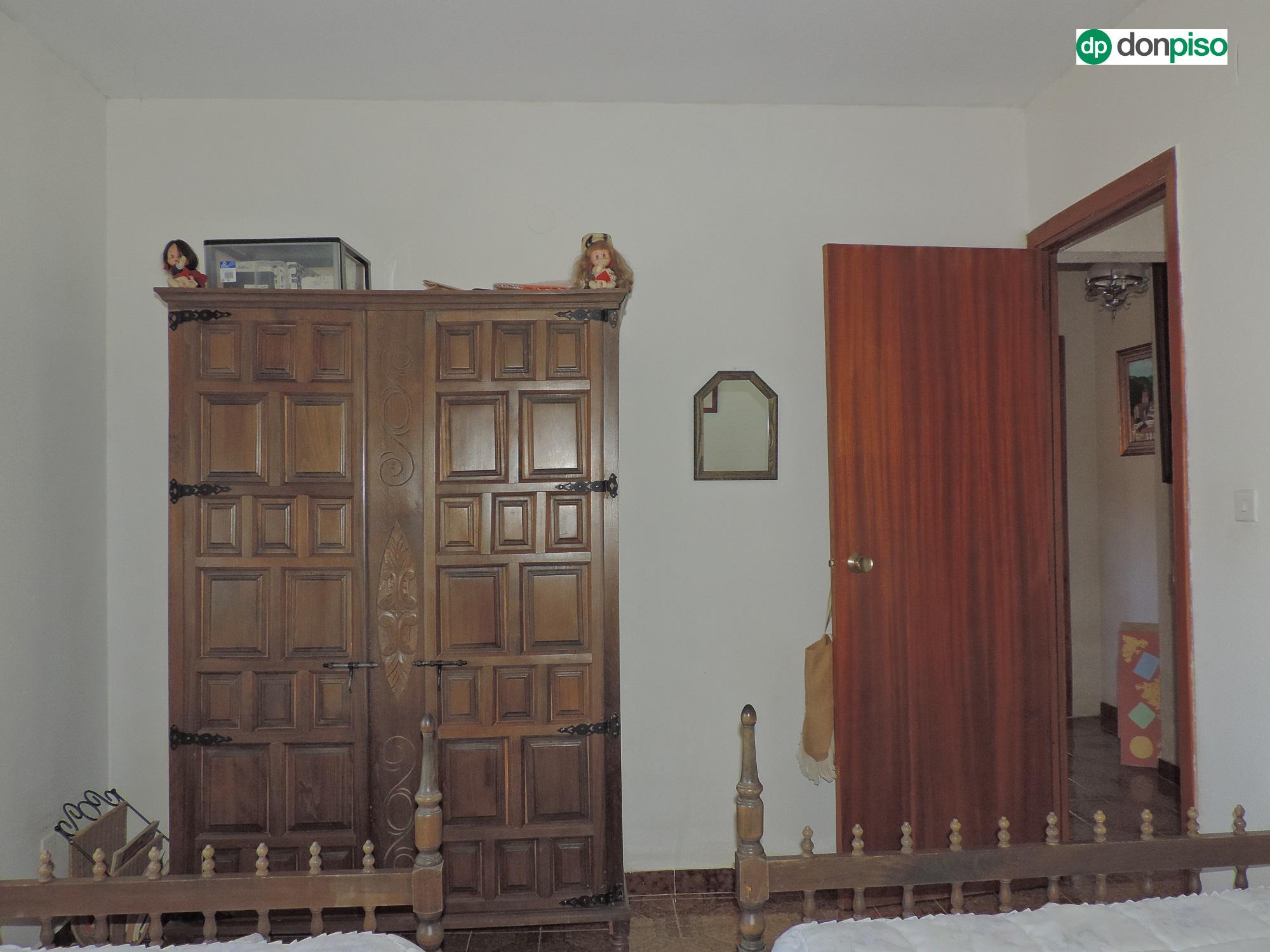 Imagen 12 Casa Aislada en venta en Calvarrasa De Abajo / Urbanización la Cabezuela