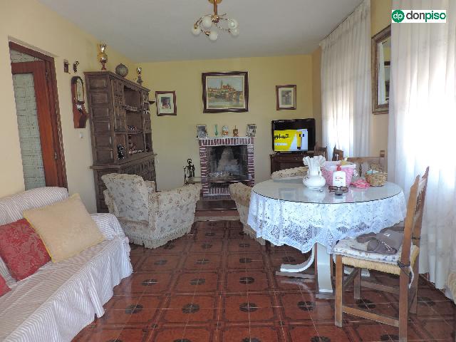 Imagen 5 Inmueble 296111 - Casa Aislada en venta en Calvarrasa De Abajo / Urbanización la Cabezuela