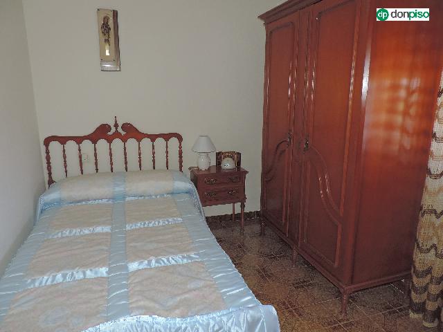 Imagen 13 Inmueble 296111 - Casa Aislada en venta en Calvarrasa De Abajo / Urbanización la Cabezuela